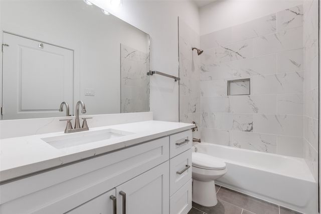 2416 Merlin Street, Dallas, TX 75215