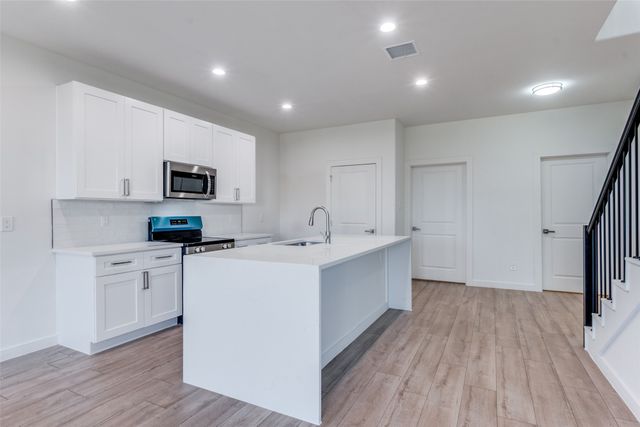 2416 Merlin Street, Dallas, TX 75215