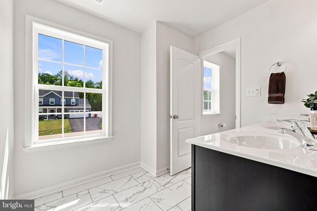 13810 PULASKI DR, Hagerstown, MD 21742
