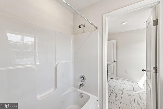13810 PULASKI DR, Hagerstown, MD 21742