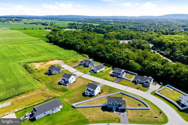 13810 PULASKI DR, Hagerstown, MD 21742