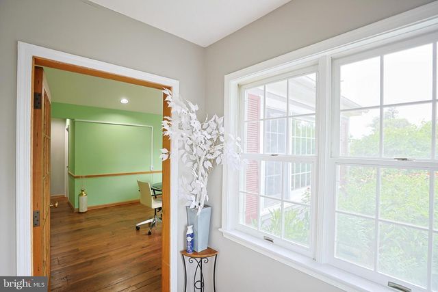 209 OLD WATERFORD RD NW, Leesburg, VA 20176