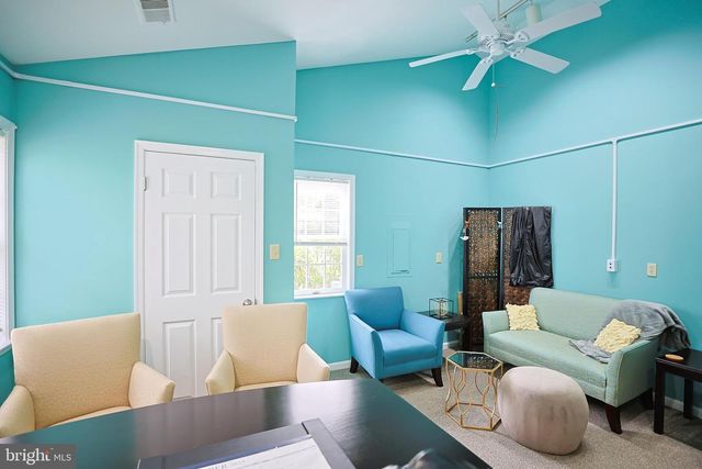 209 OLD WATERFORD RD NW, Leesburg, VA 20176