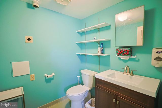 209 OLD WATERFORD RD NW, Leesburg, VA 20176