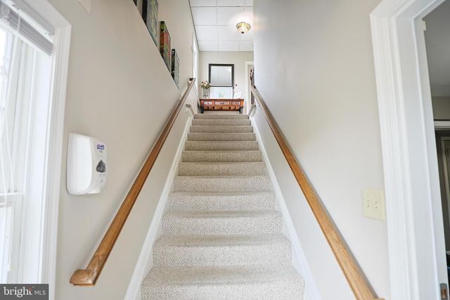 209 OLD WATERFORD RD NW, Leesburg, VA 20176