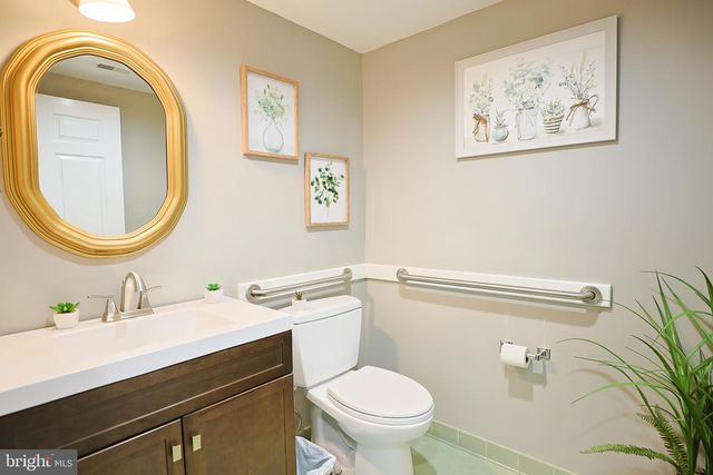 209 OLD WATERFORD RD NW, Leesburg, VA 20176