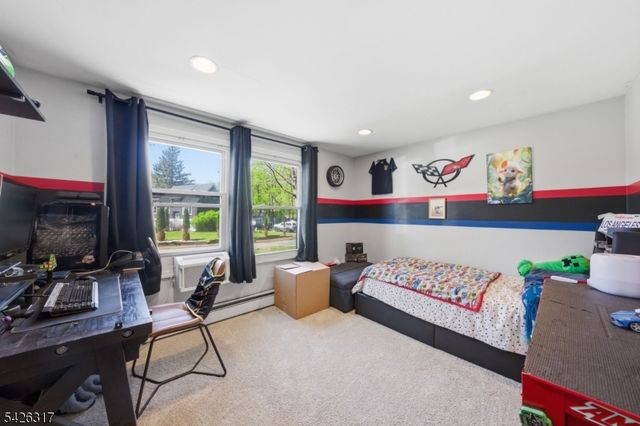 6 Woodport Ave, Jefferson Twp., NJ 07849