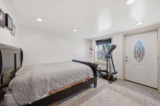 6 Woodport Ave, Jefferson Twp., NJ 07849