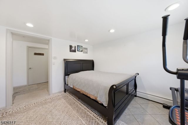 6 Woodport Ave, Jefferson Twp., NJ 07849