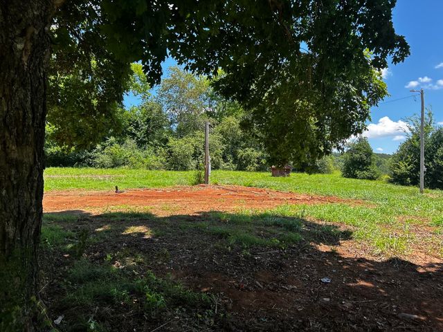573 S Judd Road, Decatur, TN 37322