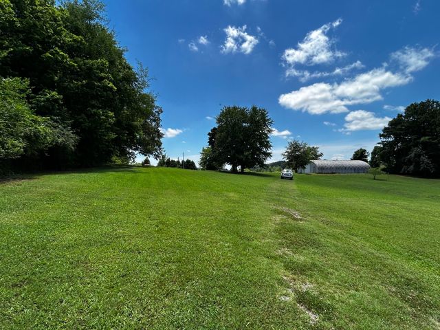 573 S Judd Road, Decatur, TN 37322