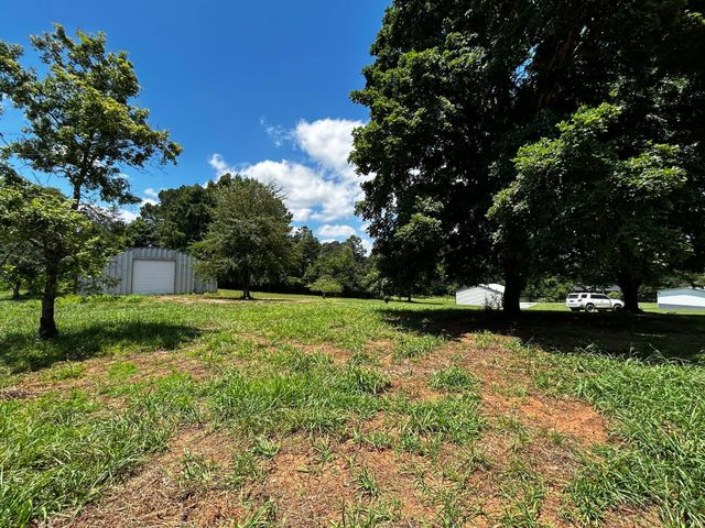 573 S Judd Road, Decatur, TN 37322