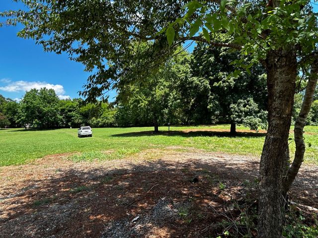 573 S Judd Road, Decatur, TN 37322