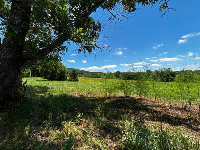 573 S Judd Road, Decatur, TN 37322