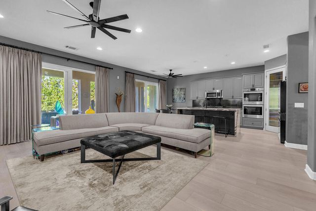 74080 Portola Pointe Lane, Palm Desert, CA 92211