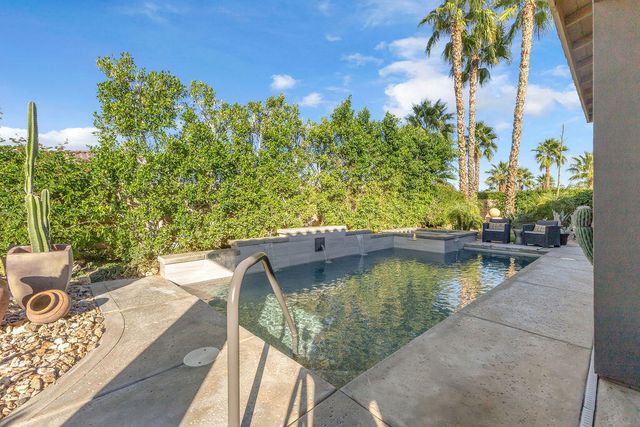 74080 Portola Pointe Lane, Palm Desert, CA 92211