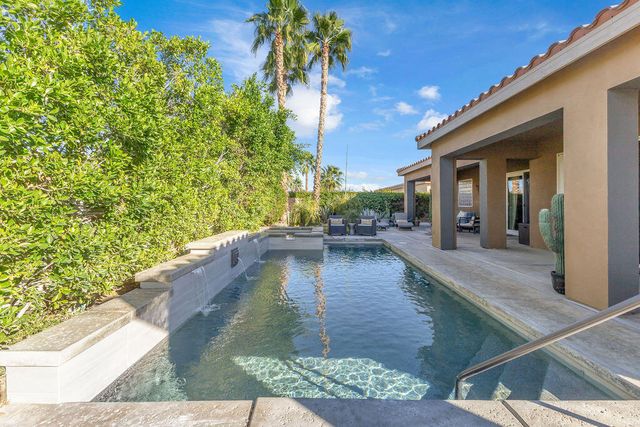 74080 Portola Pointe Lane, Palm Desert, CA 92211