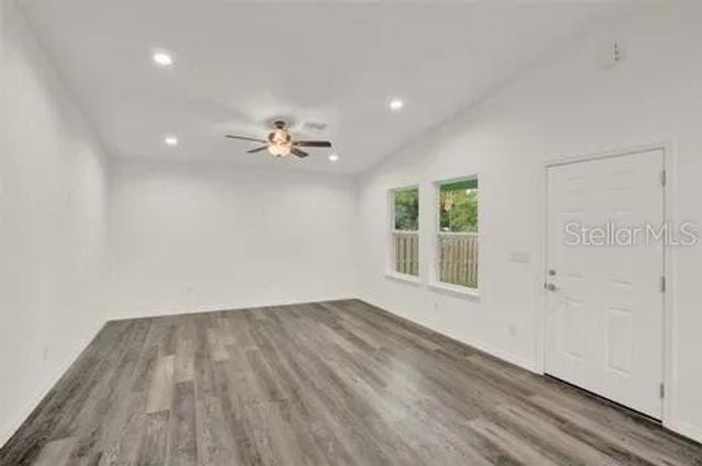 40091 OAKRIDGE DRIVE, Lady Lake, FL 32159