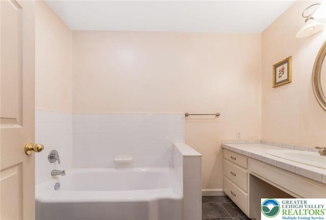 3884 Route 212, Springfield Twp, PA 18077