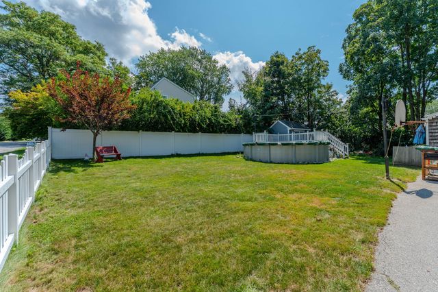 135 Thurber Ave, Somerset, MA 02725
