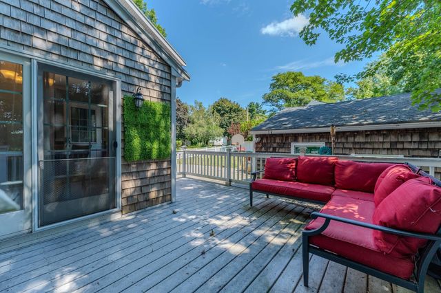 135 Thurber Ave, Somerset, MA 02725