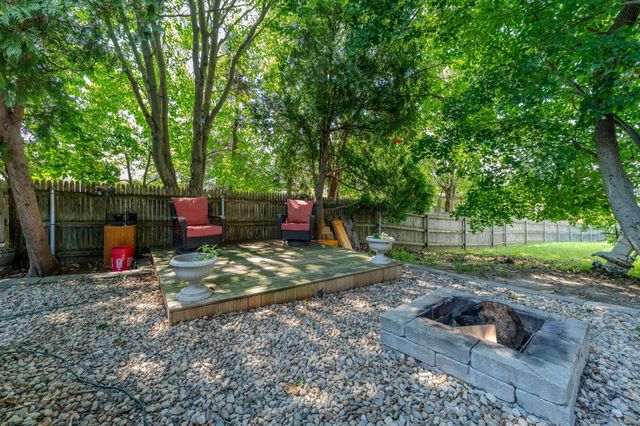 135 Thurber Ave, Somerset, MA 02725