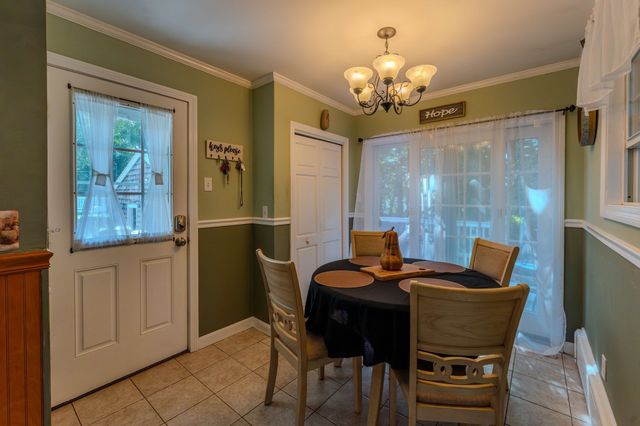 135 Thurber Ave, Somerset, MA 02725