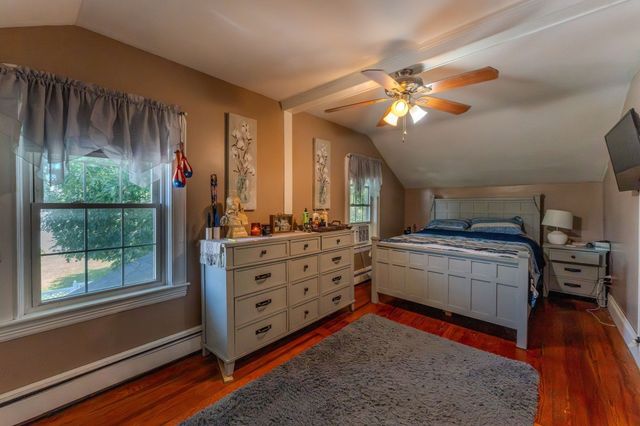135 Thurber Ave, Somerset, MA 02725