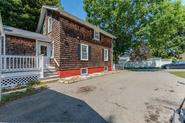 135 Thurber Ave, Somerset, MA 02725