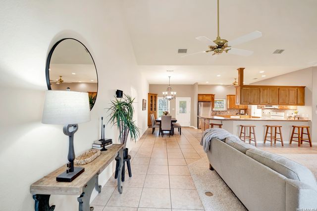 174 Edgewood, Bandera, TX 78003