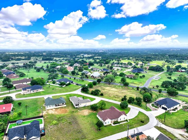 174 Edgewood, Bandera, TX 78003