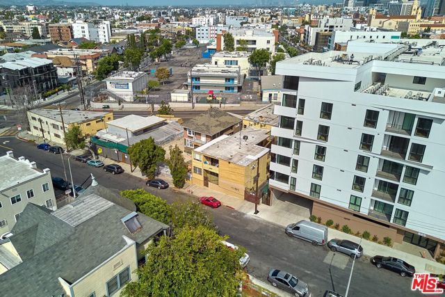 830 S Hoover Street, Los Angeles, CA 90005