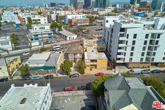 830 S Hoover Street, Los Angeles, CA 90005