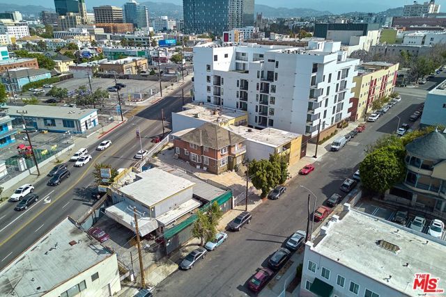 830 S Hoover Street, Los Angeles, CA 90005