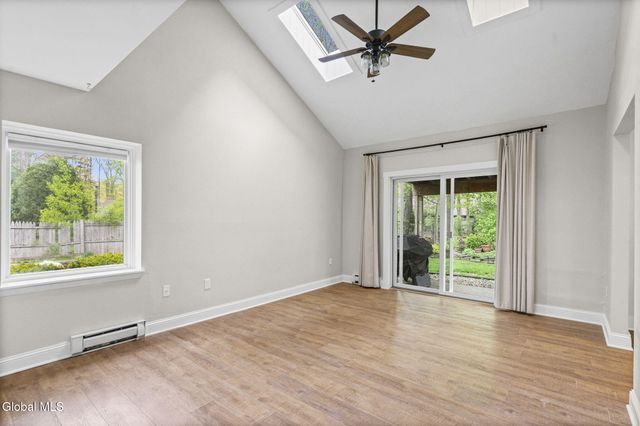 23B Woodcliffe Drive 23b, Clifton Park, NY 12065