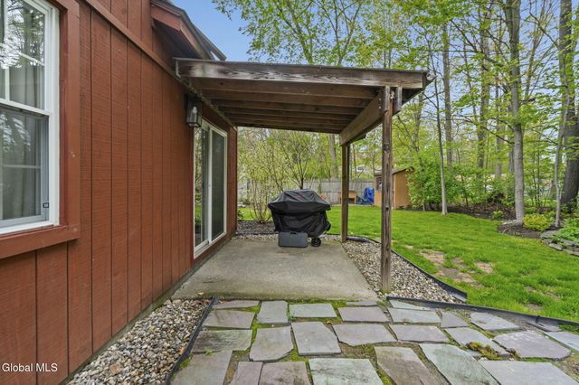 23B Woodcliffe Drive 23b, Clifton Park, NY 12065