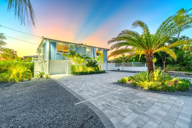 876 Gulf Drive, Summerland Key, FL 33042