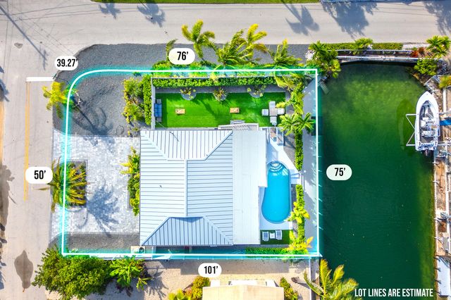 876 Gulf Drive, Summerland Key, FL 33042