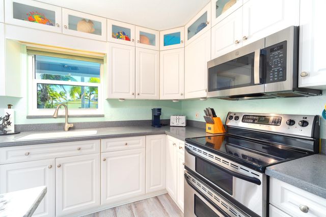 876 Gulf Drive, Summerland Key, FL 33042