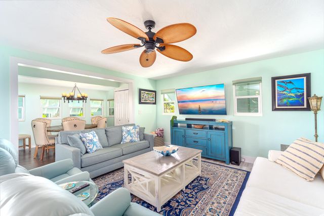 876 Gulf Drive, Summerland Key, FL 33042