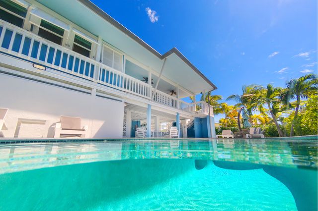 876 Gulf Drive, Summerland Key, FL 33042