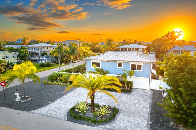 876 Gulf Drive, Summerland Key, FL 33042