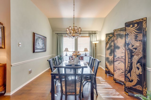 6904 Spring Valley Way, Fort Worth, TX 76132