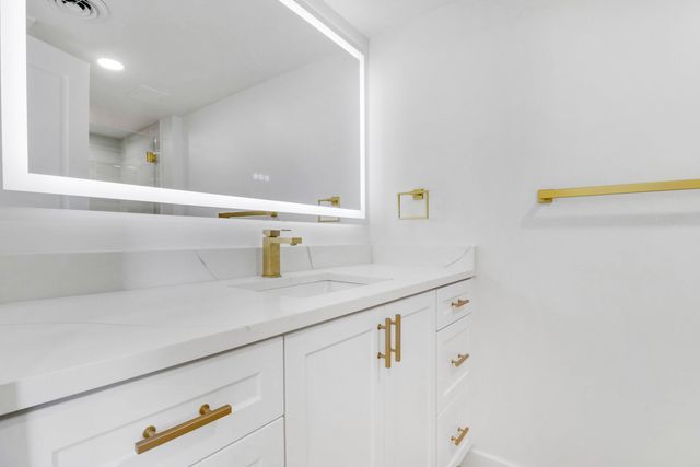 1200 Marine Way 903, North Palm Beach, FL 33408