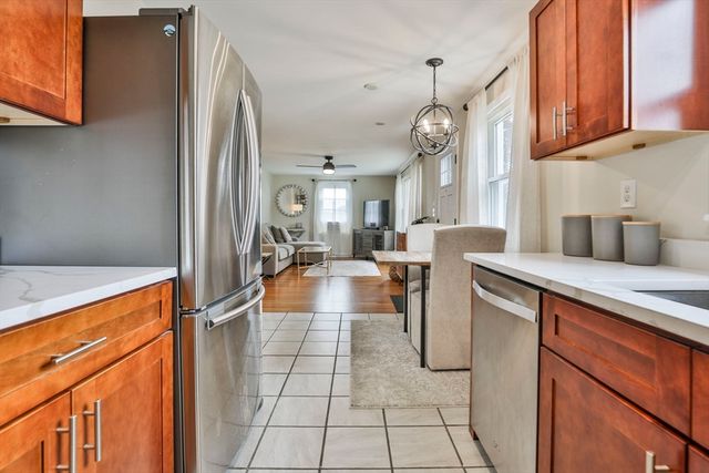 17 Robinson St, Fitchburg, MA 01420