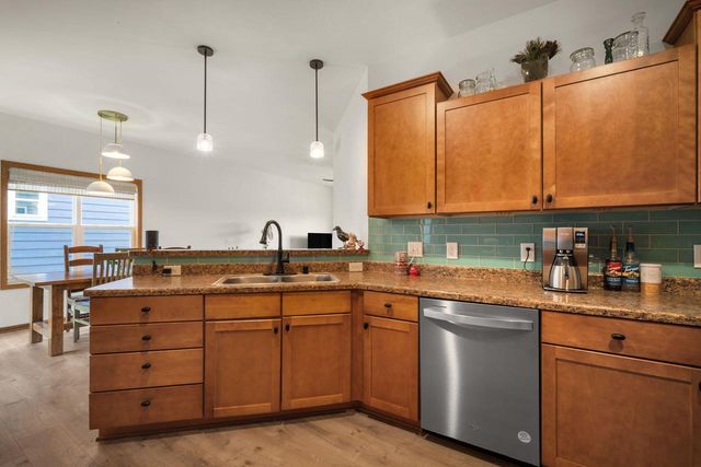7190 Belle Fontaine BOULEVARD, Middleton, WI 53562