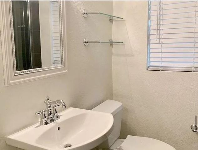 3535 Wentworth Street, Houston, TX 77004