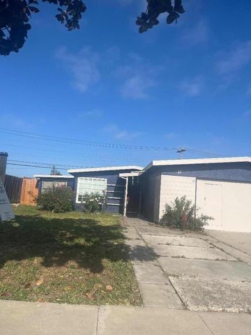 117 Magnolia Drive, Salinas, CA 93905