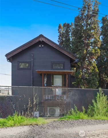 3868 16th Avenue SW, Seattle, WA 98106