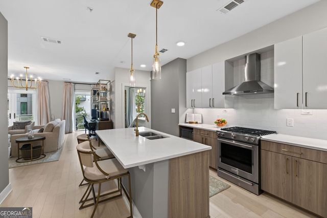 775 Juniper Street NE 328, Atlanta, GA 30308